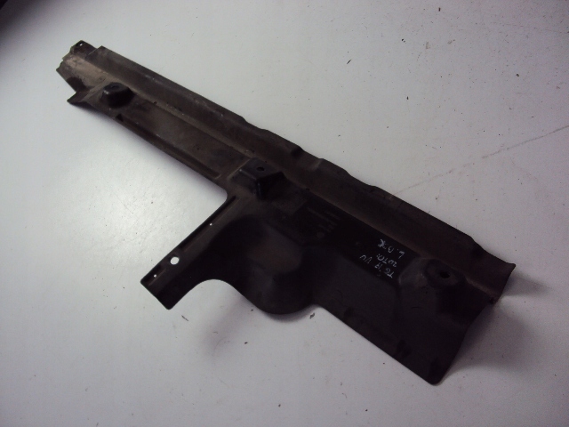 фото №1, Защита подвеска левый bok vw t6 caravelle 17 r