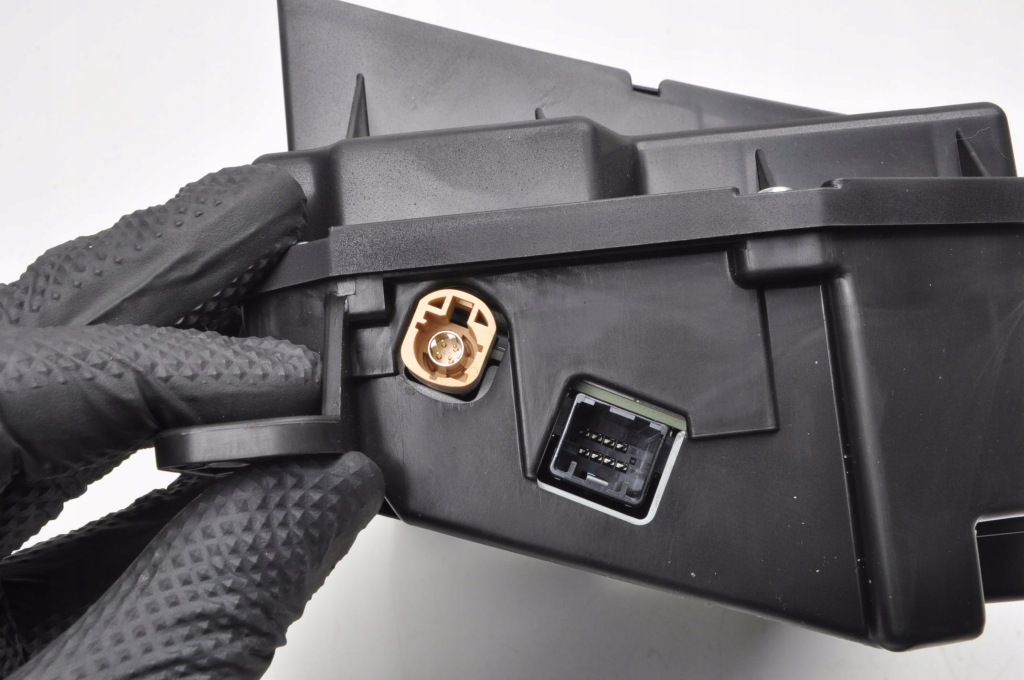 Volvo xc60 2 дисплей head-up 32374629 uk Недорого