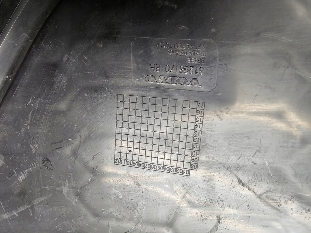 фото №11, Решётка бампера правая перед volvo c30 lift 2010-2013 orginał