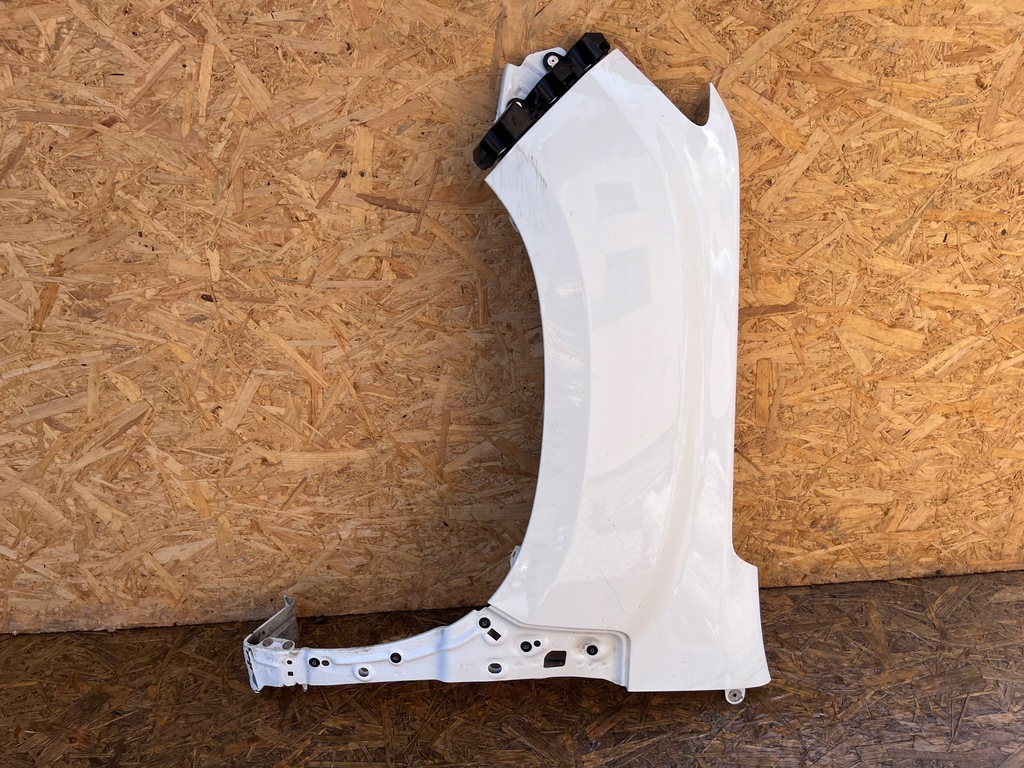 фото №1, Крыло левый передний перед dacia duster ii 2