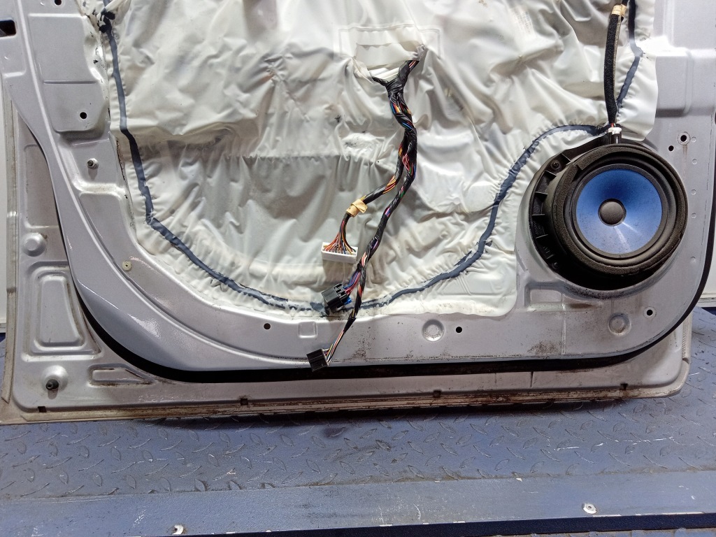 фото №3, Kia carnival ii vq дверь перед левая передние