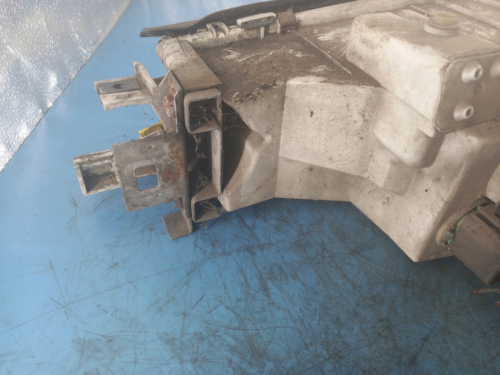 фото №6, Фара правый ford mondeo mk2 96-00r