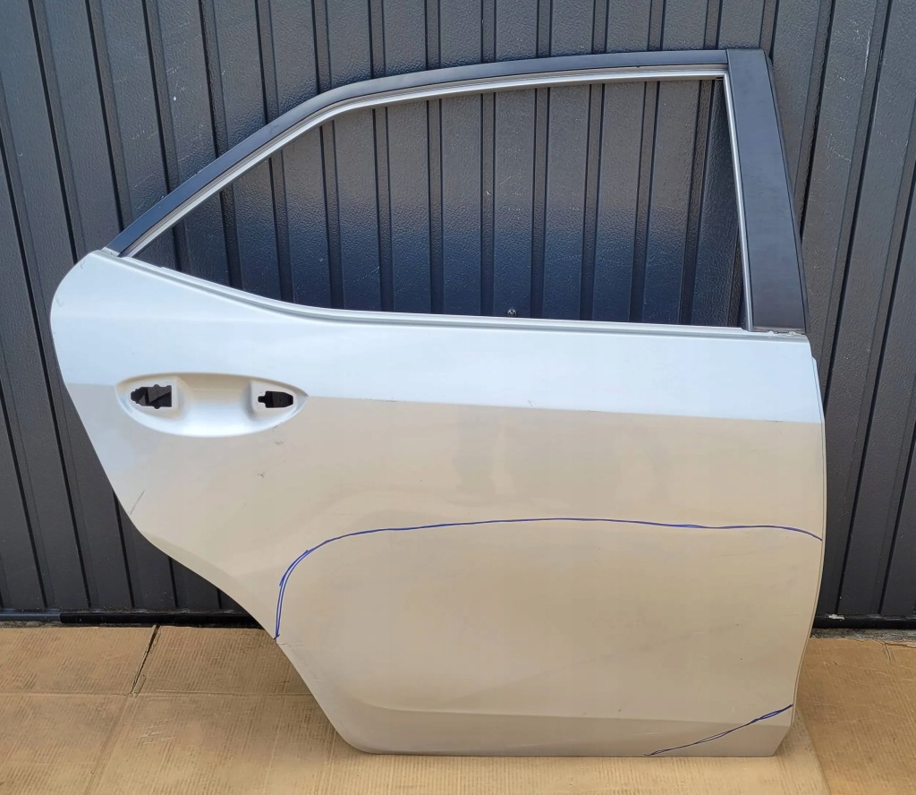 фото №1, Toyota corolla e16 13- дверь задняя задние правое fv