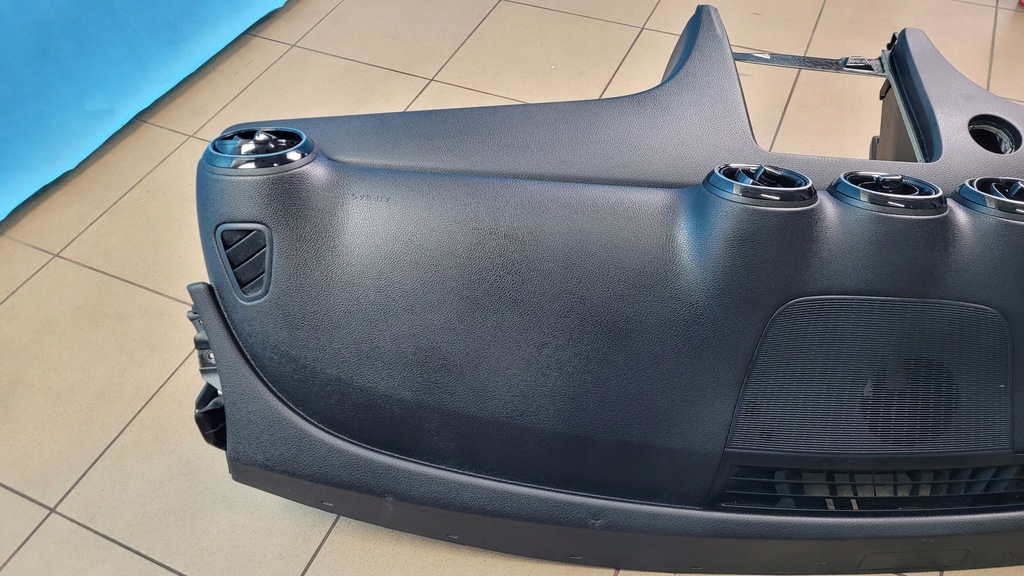 фото №11, Mercedes w206 приборная панель приборная консоль приборная панель a2066803300