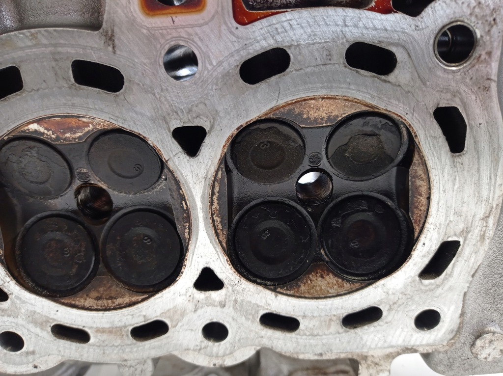 фото №11, Головка c1 107 aygo 1.0 1krb52