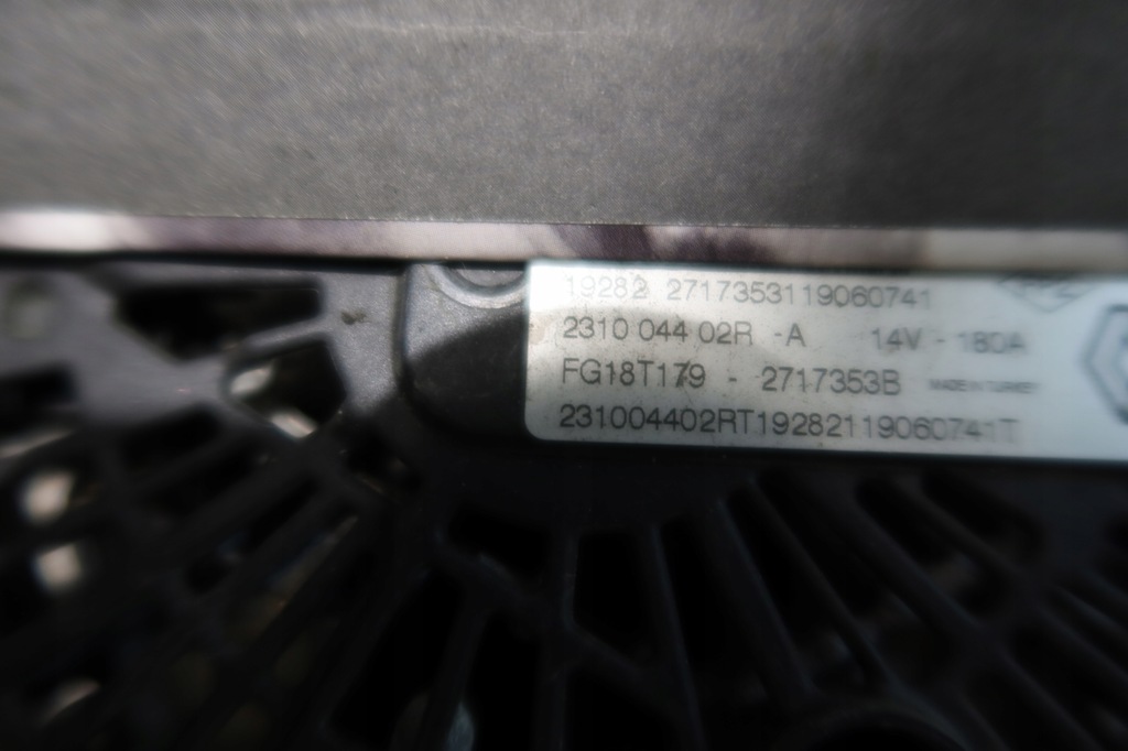 фото №1, Генератор clio v 231004402r