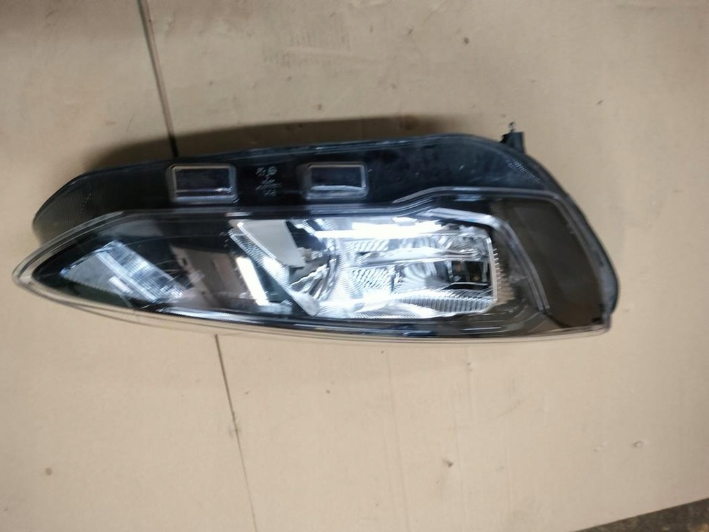 фото №1, Ford focus mk4 лампа передня права eu led bardzo ładna i cała