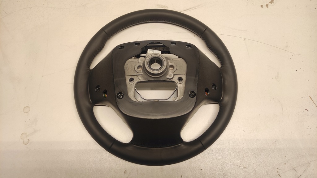 фото №9, Повітропровід шкіра круїз-контроль hyundai i20 ii 14-19 jak nowa ідеальний стан