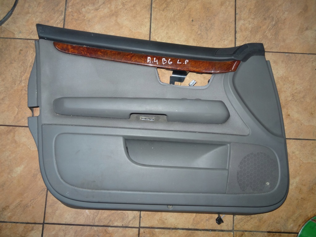 фото №1, Audi a4 b6 обшивка дверь левый перед