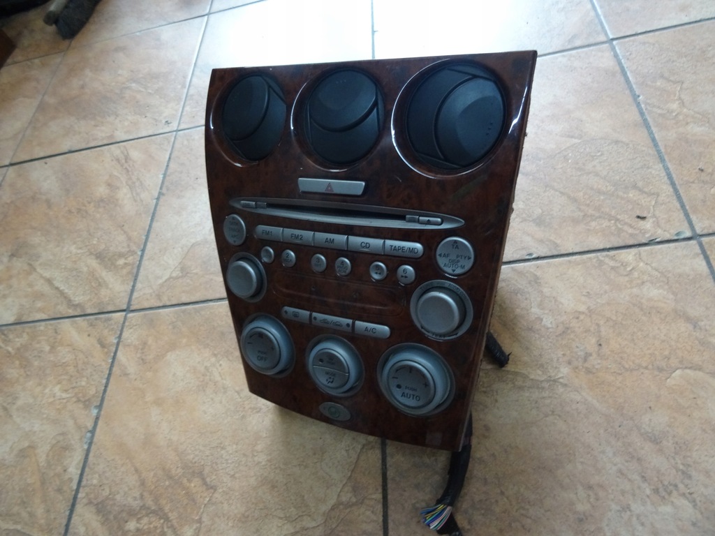 фото №2, Mazda 6 панель средний радио