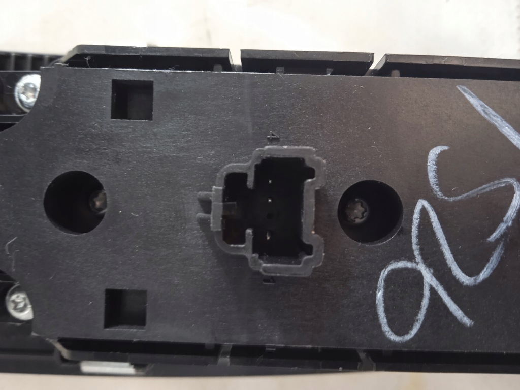 фото №8, Ford fusion 17- переключатель окон usa