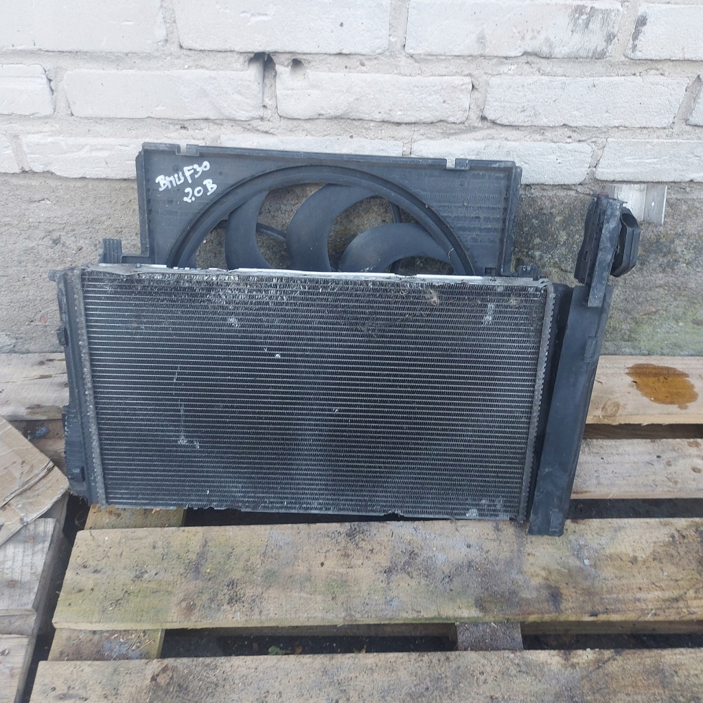 Купити Радіатор вентилятор bmw f30 f31 2.0b