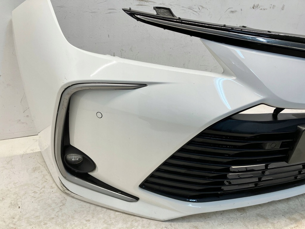 фото №10, Corolla e21 sedan бампер передний перед dokładane pdc kompletny 040