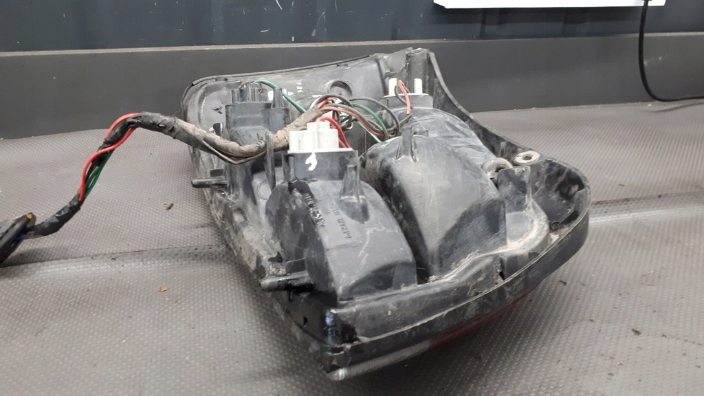 фото №10, 220-32018 лампа задня права suzuki baleno 95-02 h/b