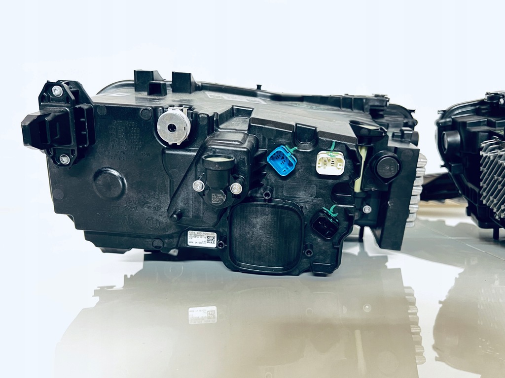 фото №10, Лампы левая правая bmw xm g09 full led адаптивный комплект