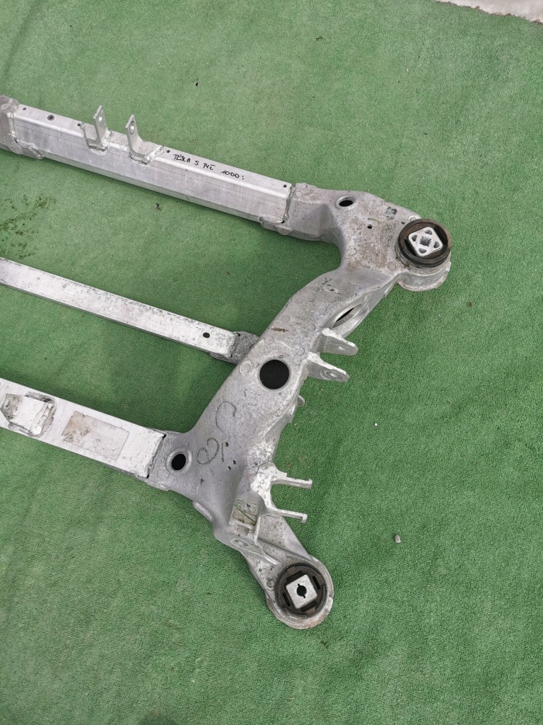 Tesla model s підрамник підрамник задній задні 6007012-00-k Ціна