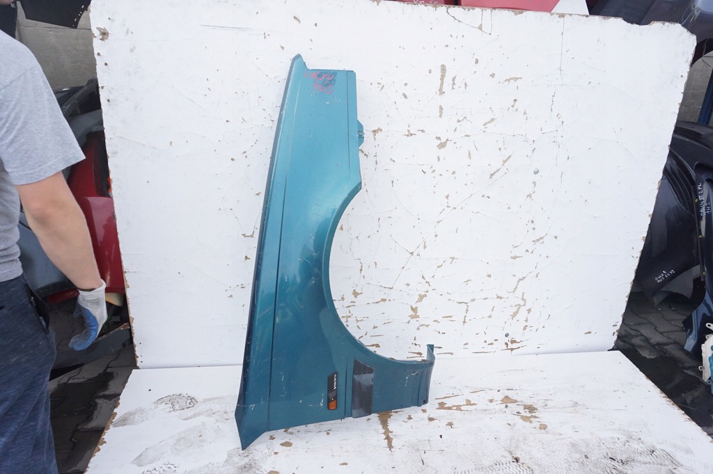 фото №1, Крила правий перед volvo 460