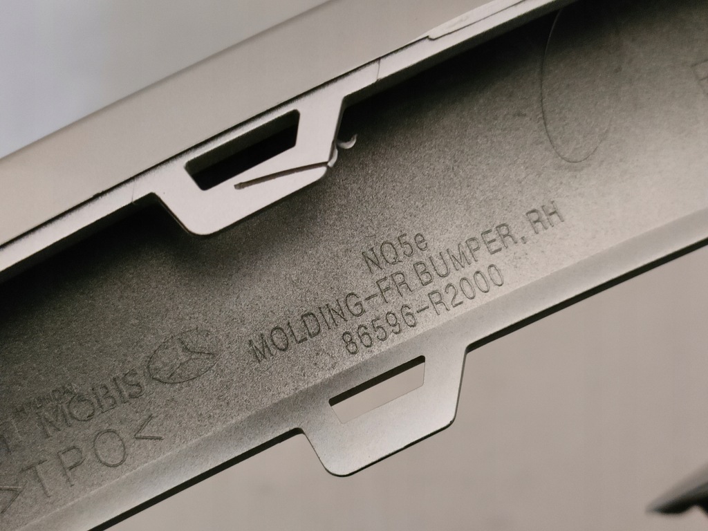 фото №5, Молдинг бампера права kia sportage v 86596-r2000