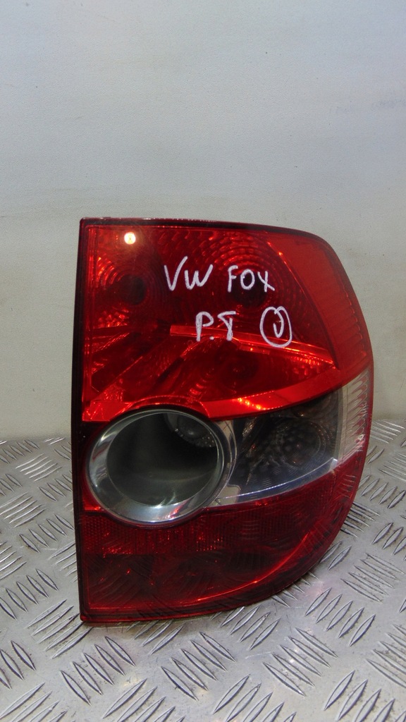 фото №1, Vw fox i hb лампа задня права
