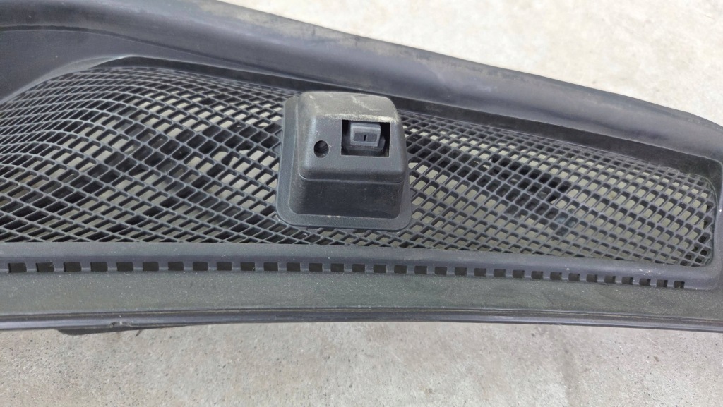 фото №8, Жабо mercedes-benz c w204 a2048300013