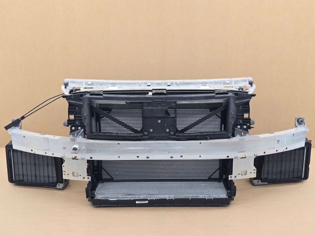 фото №1, Pas передній радіатор mercedes класу c w206 s206 c63 s e performance