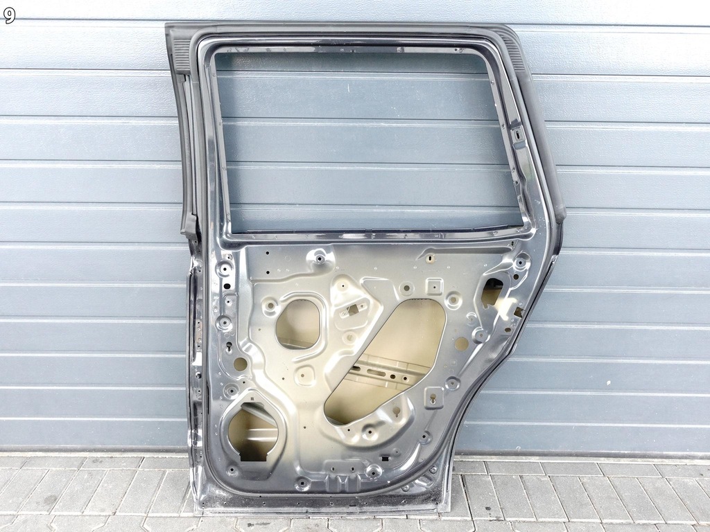 фото №10, Chevrolet tahoe v 5 19-24 двері праве задня