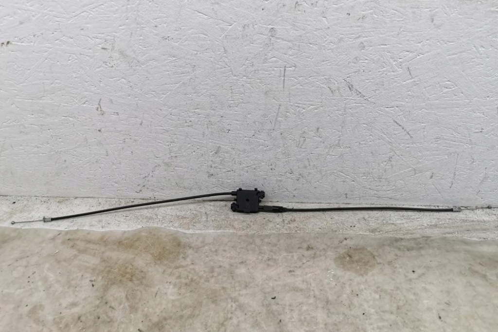 фото №1, Трос замка капот audi 4k0823531b 2017