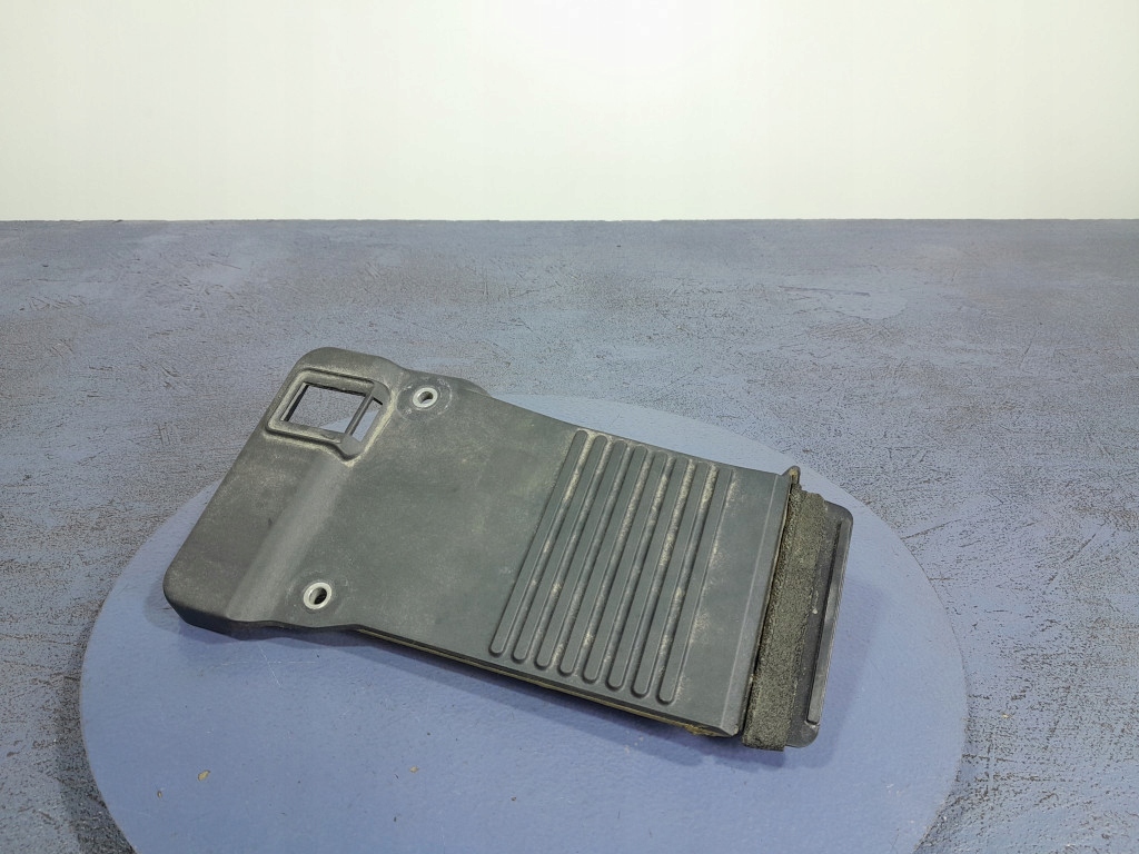 фото №1, Volvo s90 ii v90 2.0 t6 корпус защита аккумулятор клеммы 31479622