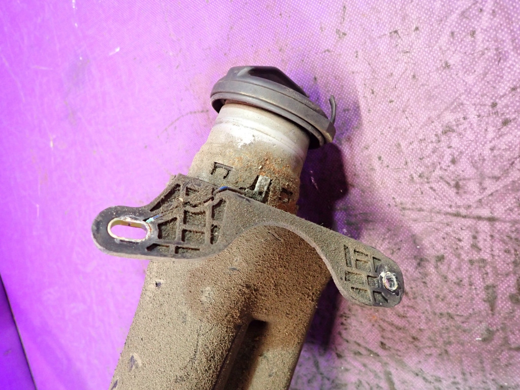 фото №3, Fiat grande punto 05-10 1.3 труба заливна горловина пального