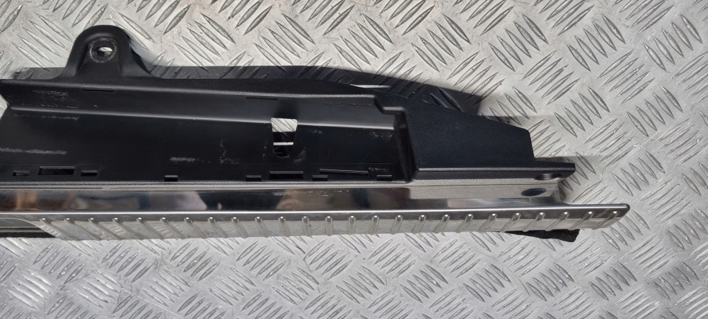 Mercedes w213 захист поріг багажника a2136900141 a2136903601 Зі Шроту