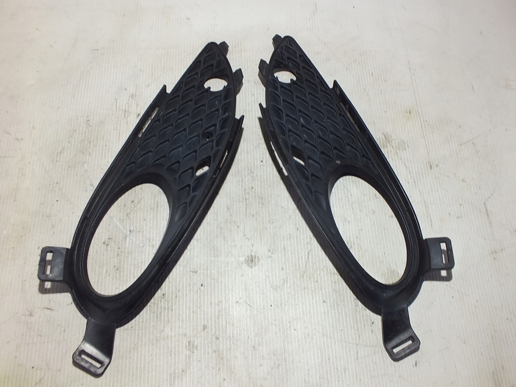 фото №3, Mercedes slk r171 решётка противотуманной фары левая правая