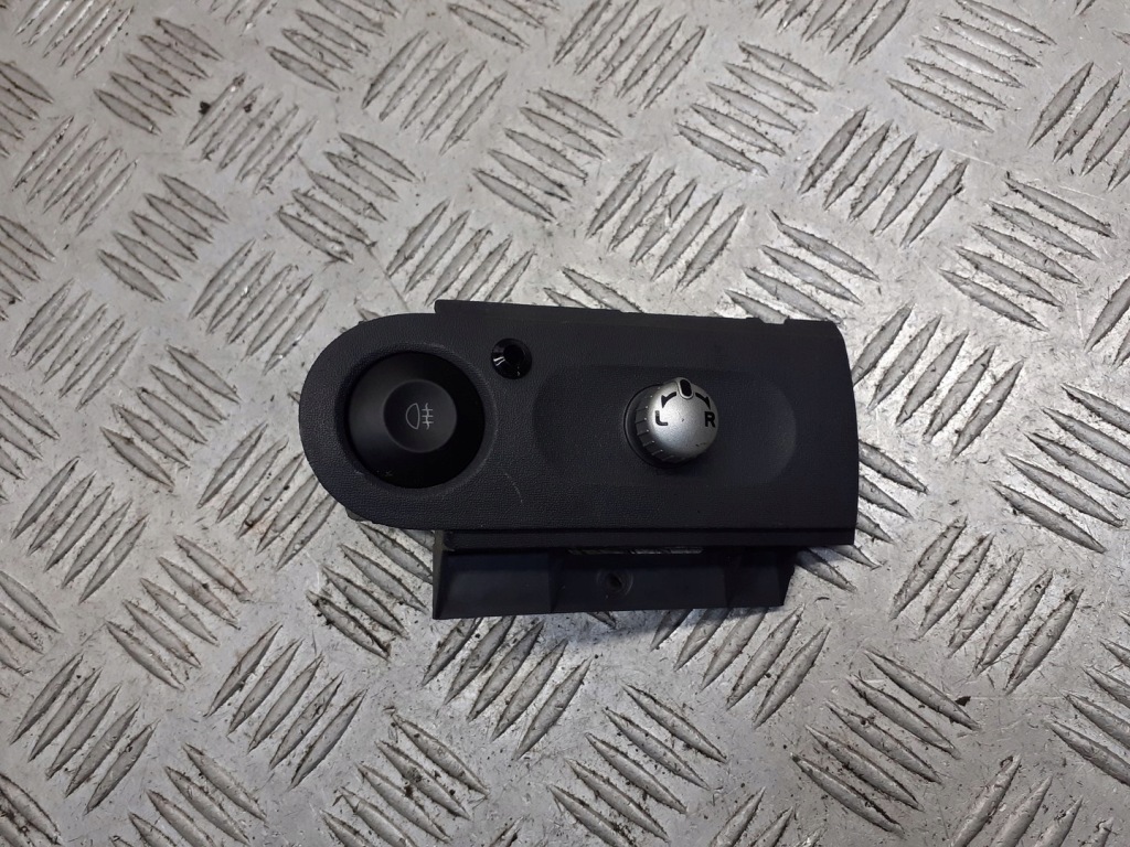 фото №1, Панель регулировки зеркал mitsubishi colt vi