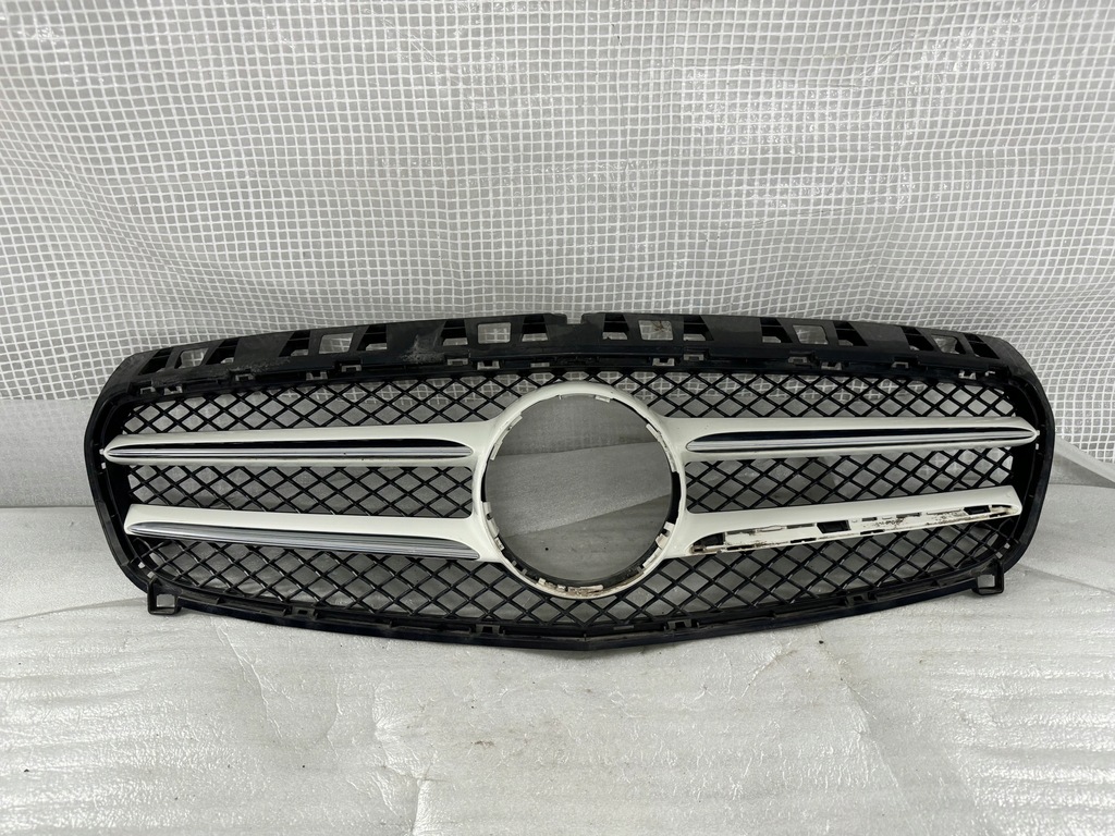 фото №1, Mercedes aklasa w176 решётка радиатора