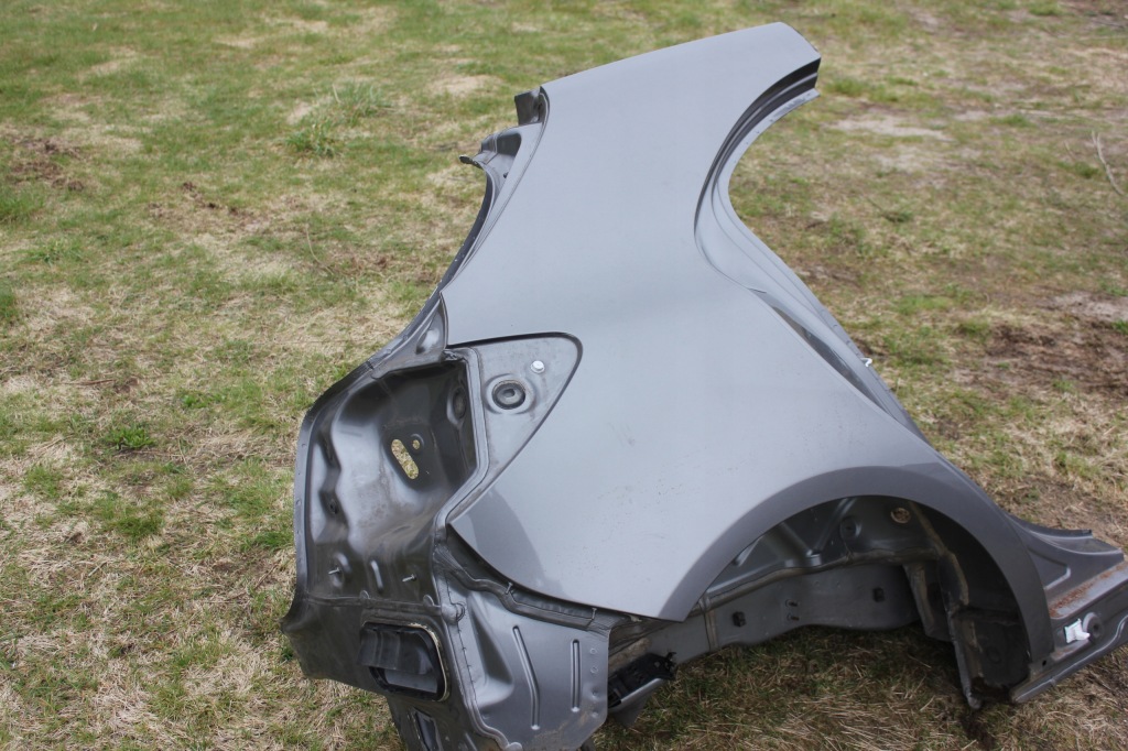 фото №2, Mercedes w176 a-klasa четверть правая задняя