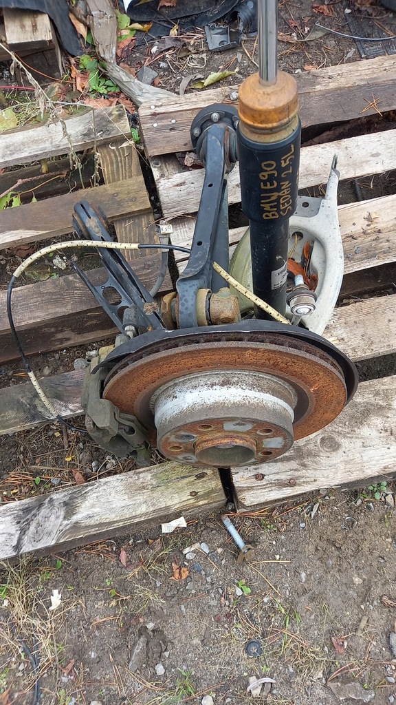 фото №7, Поворотный кулак правая левая комплектная приводной вал рычаг bmw e90 e91 e92 7559092 7559091