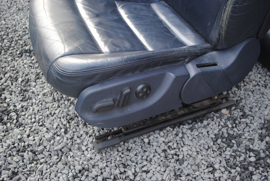 фото №5, Сиденья кожа комплект audi a6 c6 granatowe kombi