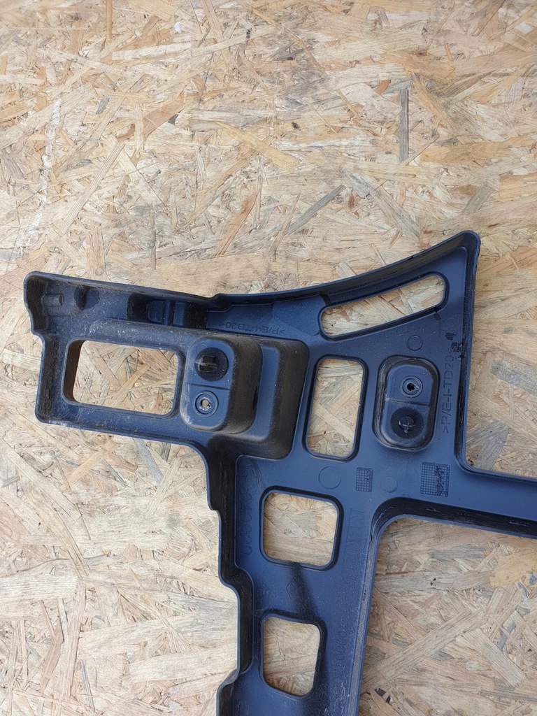 фото №10, Renault talisman kombi направляющая бампера задняя