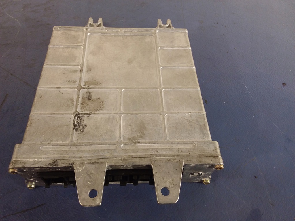 фото №5, Audi a4 блок управления двигателя 8d0907557h