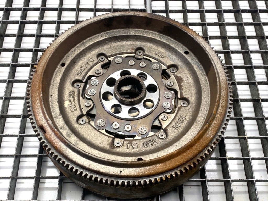 фото №1, Колесо двомасовий vw arteon 2.0 320km двомасовий маховик