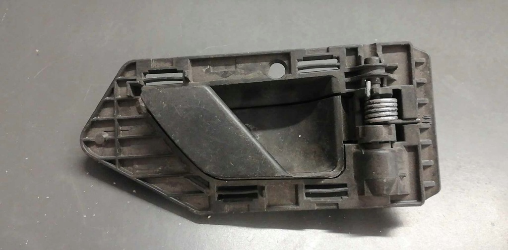 фото №2, Berlingo 96- ручка внутренняя дверь правый перед