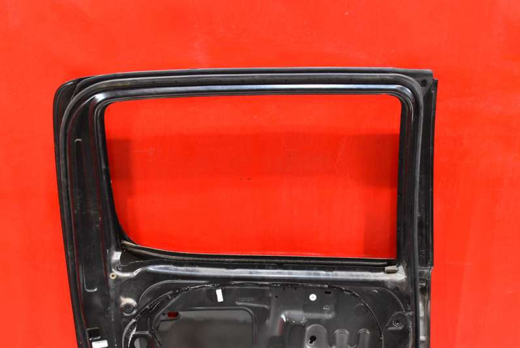 фото №14, Дверь левая задняя задние чёрные toyota hilux 7 vii 05-15
