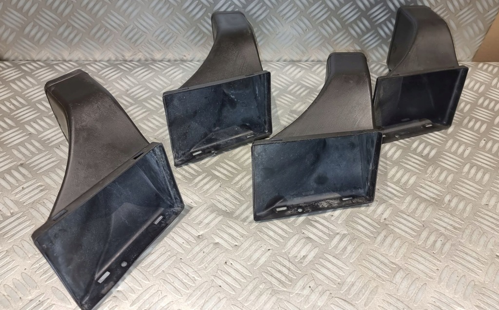 фото №13, Bmw 5 e60 e61 впуск бампера канал воздуха тормоза правый перед 7033704