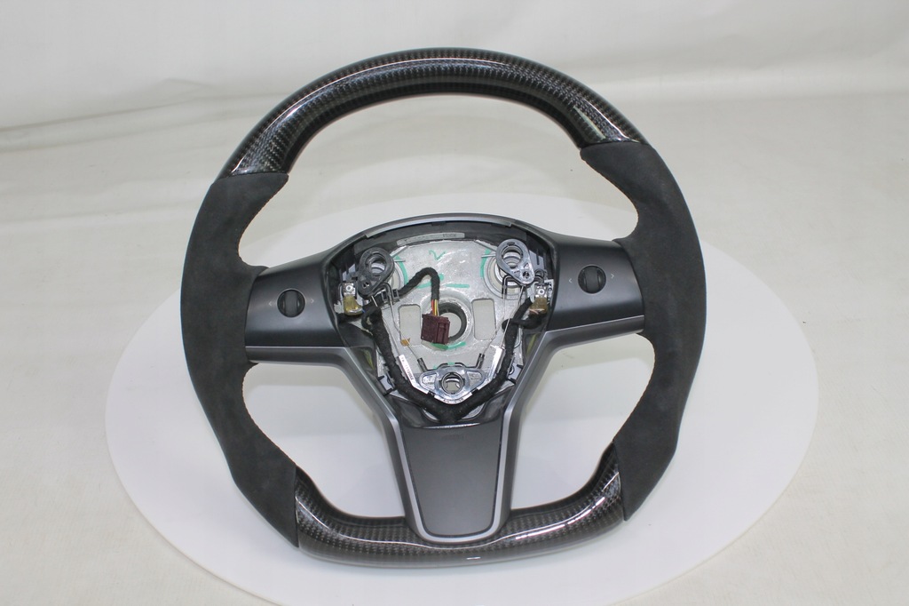 фото №1, Повітропровід tesla карбон