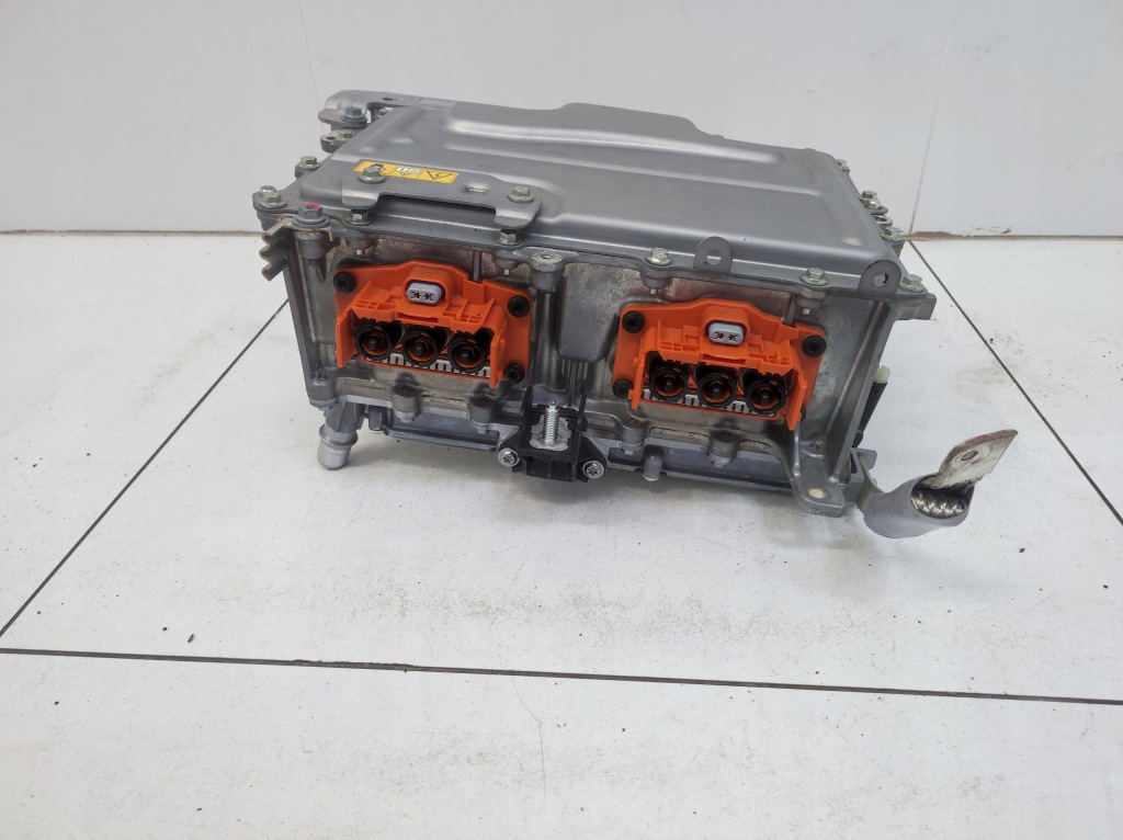 фото №3, Конвертер инвертор модуль renault clio v 5 lift 1.6 e-tech