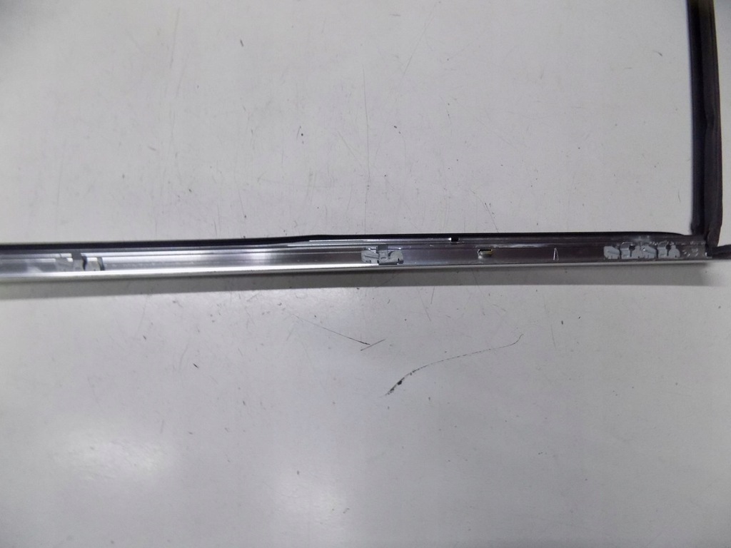 фото №5, Peugeot 3008 i молдинг дверь левый задняя хром