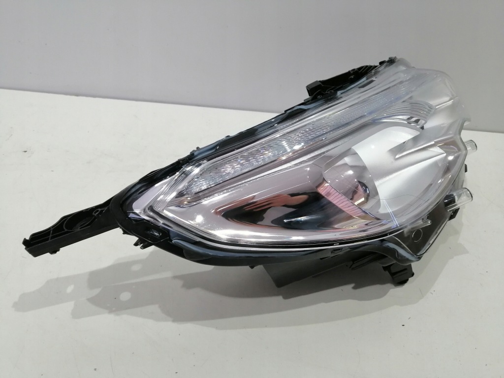 фото №5, Лампа правая передняя перед peugeot 2008 i nowa оригинал hal 5980