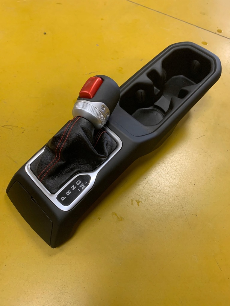 фото №1, Чехол ручка передач подстаканник jeep wrangler jl