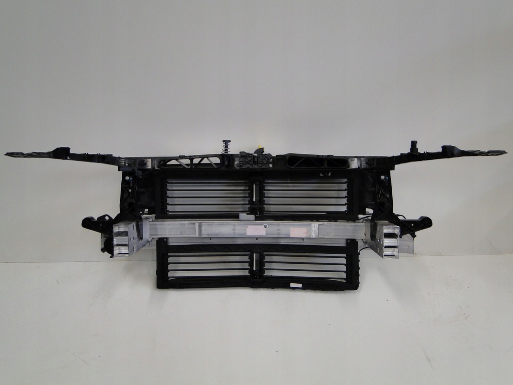 фото №10, Mercedes замок капот засувка середній 247 glb x247 gla h247