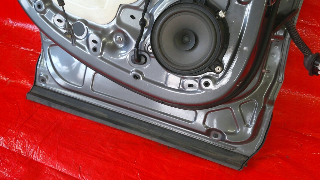 Renault arkana 2022 дверь левая задний  комплект Недорого