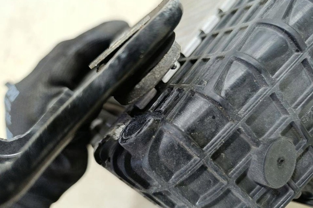 фото №8, Радіатор wody maserati quattroporte vi 670004976 бензиновий 390kw 2014